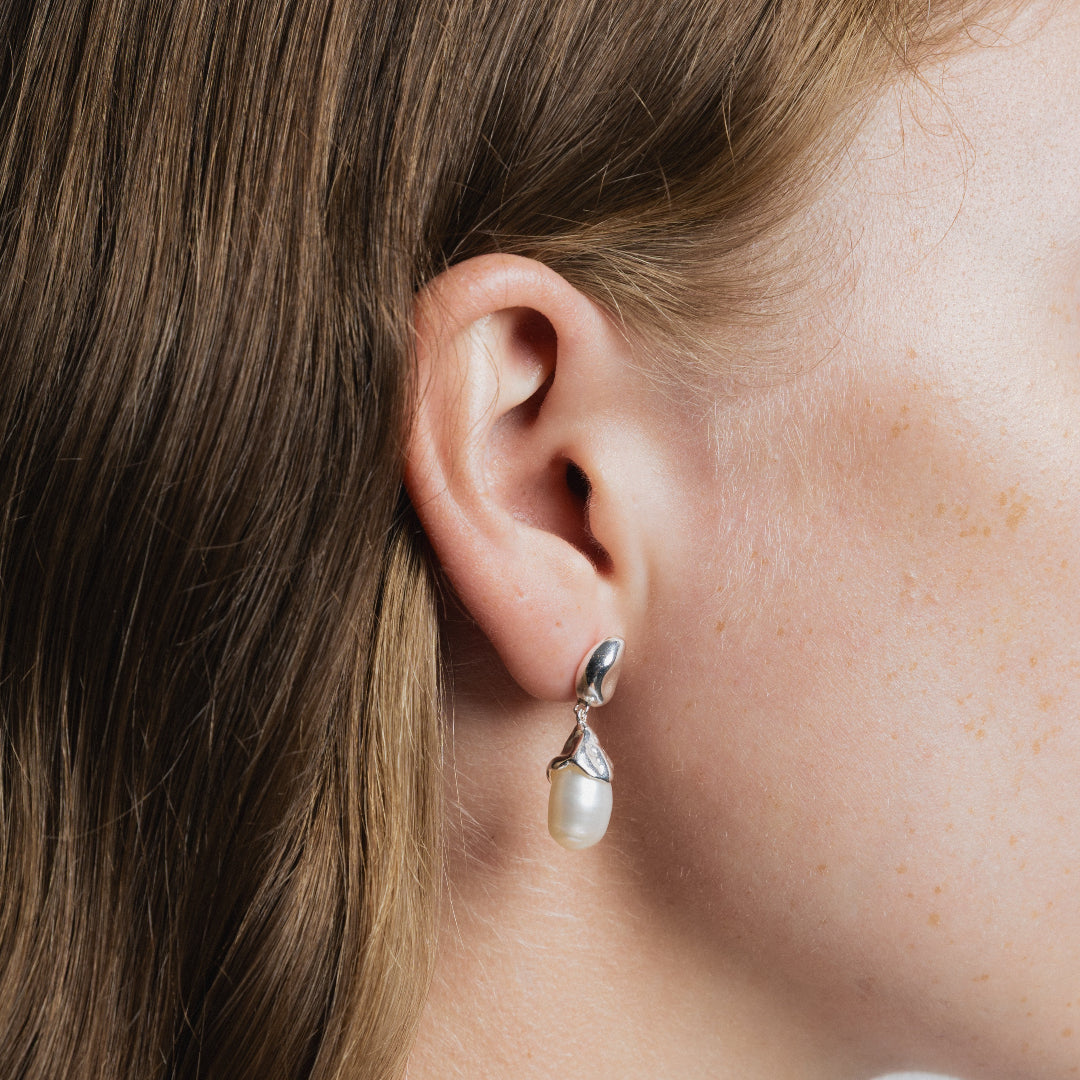 Wolf Circus, Pearl Drop Earring, Silver