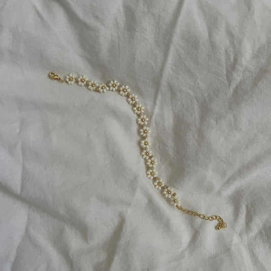 Oak + Eve, Gold Filled Daisy Bracelet