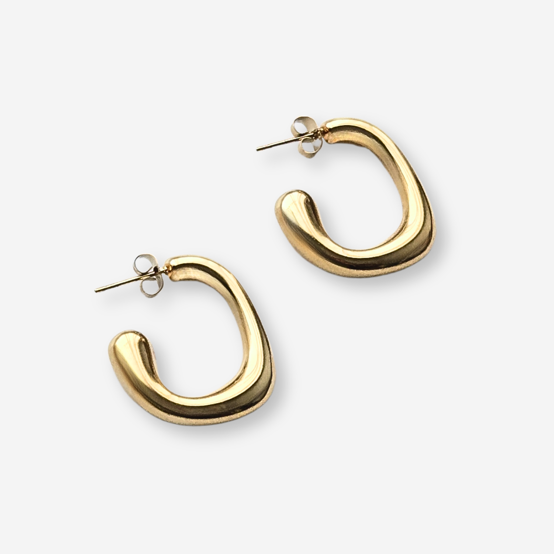 Coutukitsch, Suki Hoops