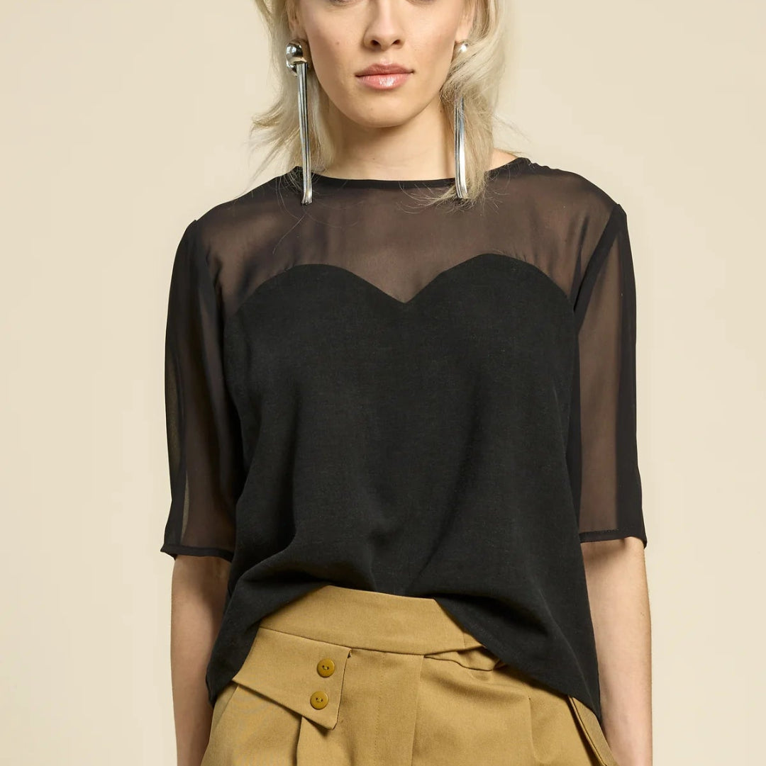 Cokluch, L'Amour Top, Black