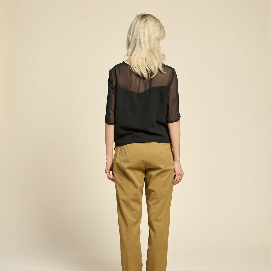 Cokluch, L'Amour Top, Black