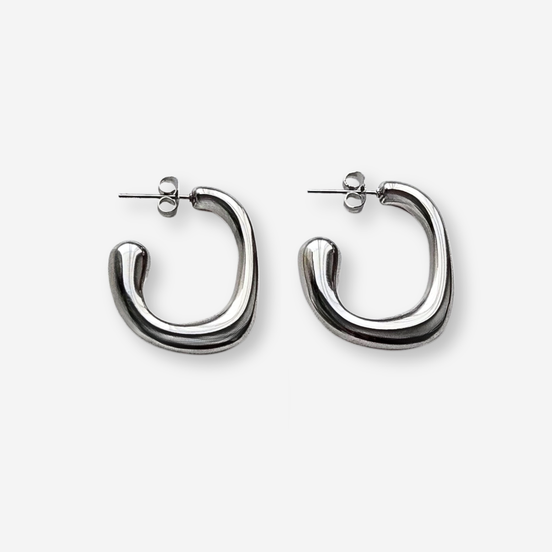 Coutukitsch, Suki Hoops