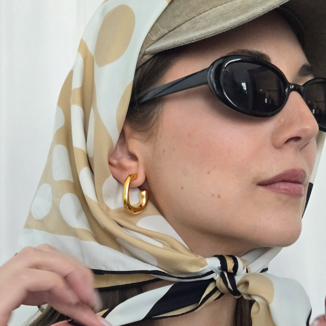 Coutukitsch, Suki Hoops