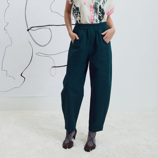 Eve Gravel, Harisha Pants