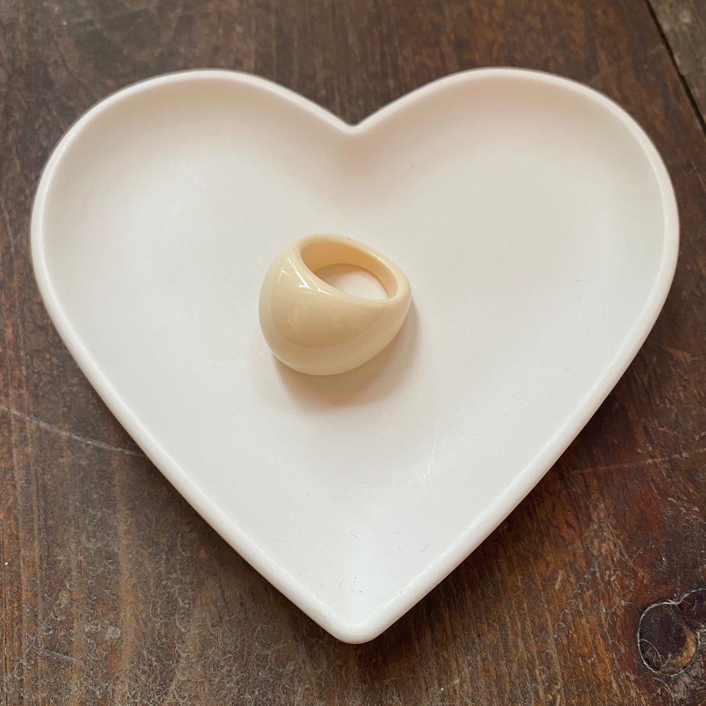 Modern Fable, Chunky Acrylic Ring, Cream