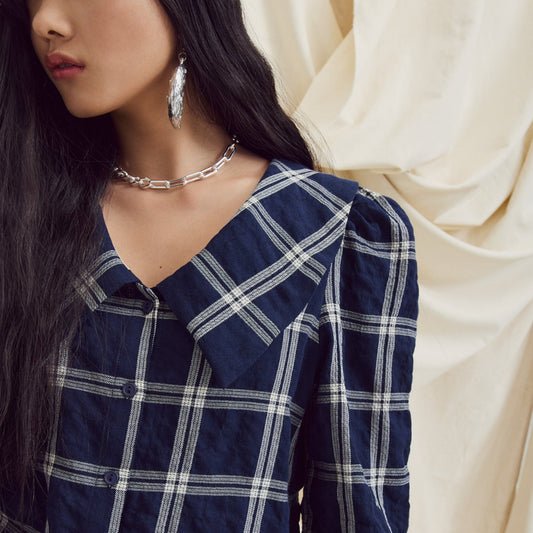 Eve Gravel, Lucila Top