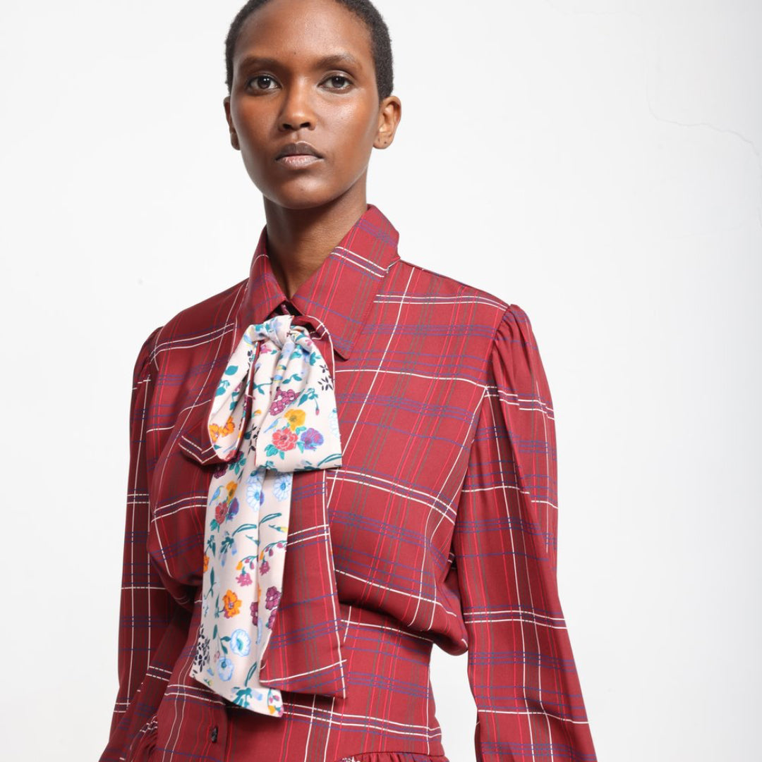 Lele De Baltzac, Zoe in Tartan Wine