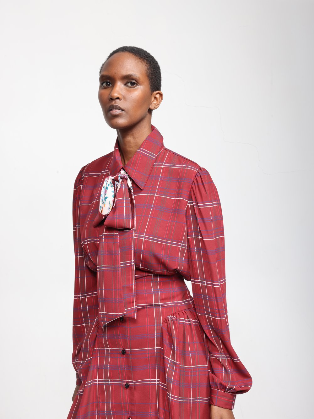 Lele De Baltzac, Zoe in Tartan Wine