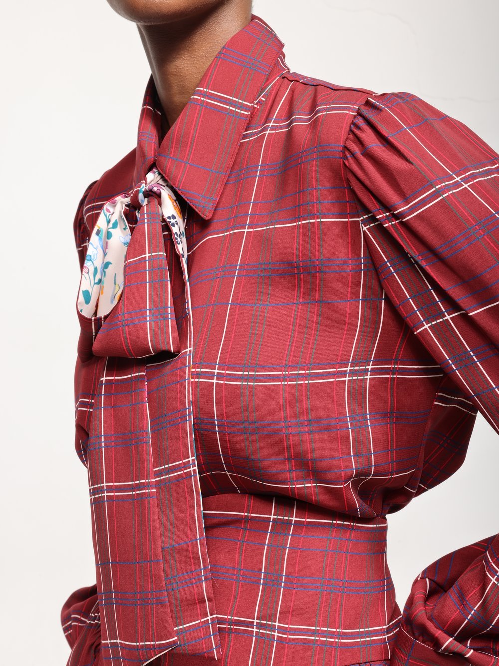 Lele De Baltzac, Zoe in Tartan Wine