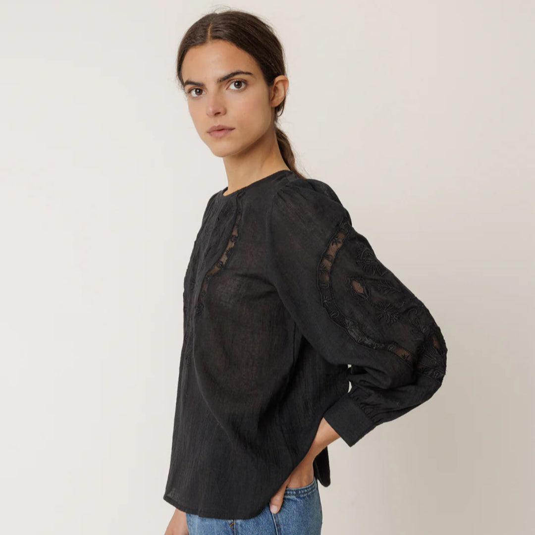 Indi & Cold, Romantic Embroidered Blouse