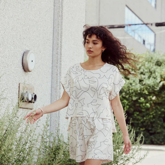Eve Gravel, Wesley Top, Oneline